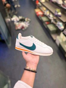 *NIKE CORTEZ FOR MAN*