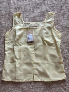Sleevesless Top (NEW with tags)