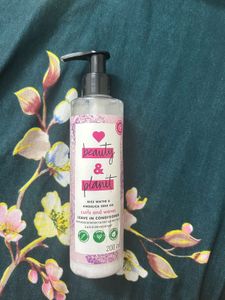 Beauty & Planet Leave-In Conditioner