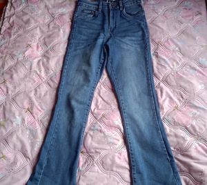 Bootcut Slim Fit Bottom FlaredJeans