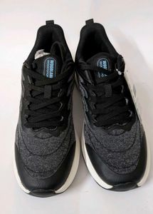 Stylish Black Sport Shoes size 7 🔥