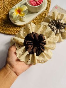 Lace Ruffle Scrunchie