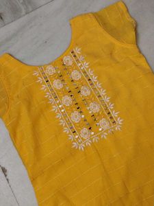 It&#39;s a Real Mirror Work Kurtha.