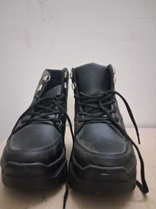 Black Boots( Never Worn)