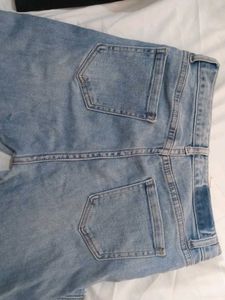 Straight Streachable Jean