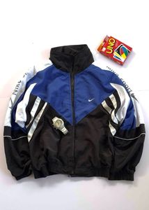 NIKE VINTAGE WINDBREAKER JACKET