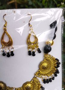 Women Handmade Black Jewelry Set