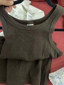 H&amp;M Set Of 2 Tank Tops