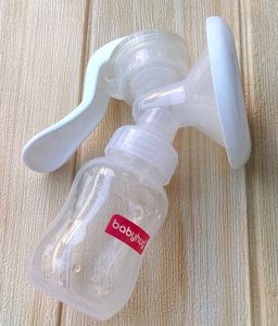 Babyhug Manual Breast PumpA mommy must-have!