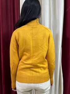 Yellow Highneck Pullover