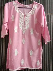 Pink Chikankari Kurti🌸