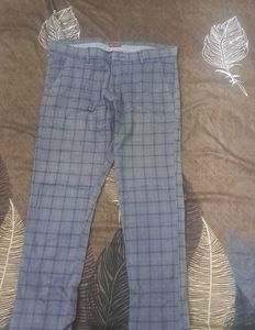 Checked Pattern Pants