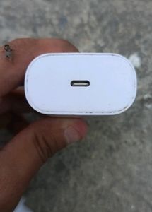 • Samsung Travel Adaptor