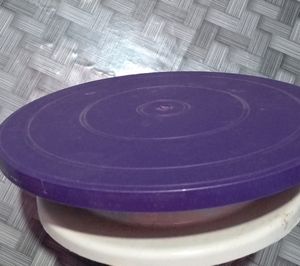 Cake Tray For Decoration Roler, Purple Or White Colour, Plastic