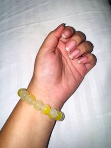 Yellow, White Tie N Die Beaded Bracelet💛🫶🏻