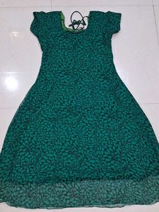 Elegant Green Midi Dress