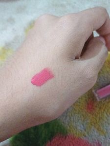 JUST HERBS herb-enriched Matte Liquid Lipstick