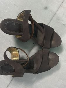 heel sandal