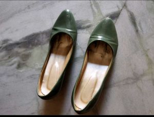 Used Green Ballerinas