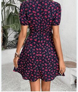 Floral Print V-Neck Mini Dress