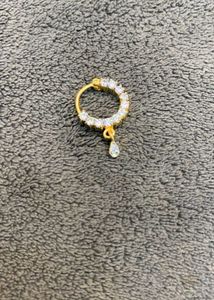 Dangling Diamond Noes Ring