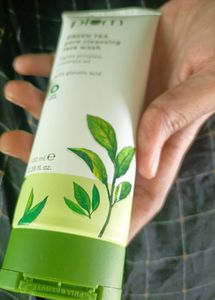 Plum Green Tea Face Wash