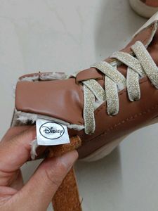 Girls Minnie Mouse Shoe.