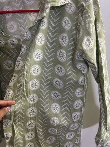Green Printed Tank Top And Shirt Set