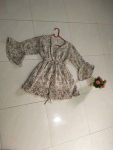 Casual Bell Sleeves Printed Woomen Top