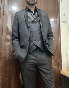 Stylish Black 2-Piece Suit