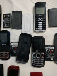 3 Tata Indicom 3 Mts 1 Samsung S3310i 1 Nokia 2700 Classic
