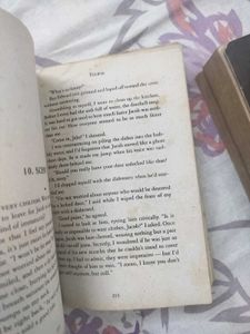 3 Books - New Moon, Eclipse &amp; Breaking Dawn