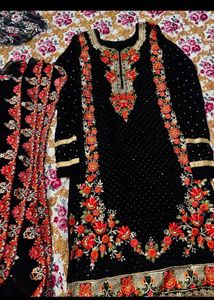 Pakistani Suit
