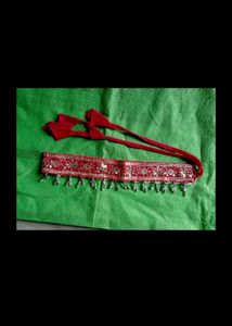 pink Embroidered Kurta.srif 30 miniut wear kiya.