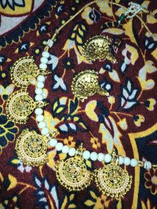 artificial jewellery like new