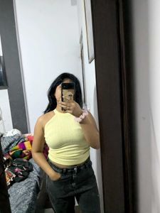 💛 Yellow Halter Top 💛