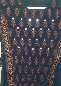 Elegant Black &amp; Brown Embroidered Kurti