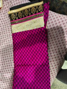 Elegant Pink Saree With Blouse