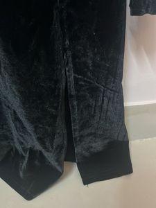 Chic Black Velvet Mini Dress With A Slit