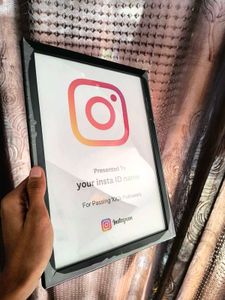 Instagram CUSTOMISABLE FRAME