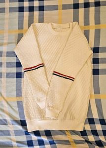 White Quilted Sweatshirt