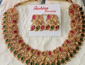 Necklace & Earring Set