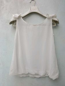 New With Tag Shoulder Flower White Korean Top