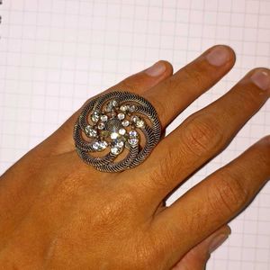 Statement Ring