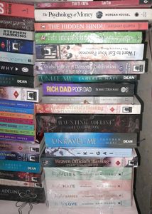 Bestseller Book Set Of 40 📚