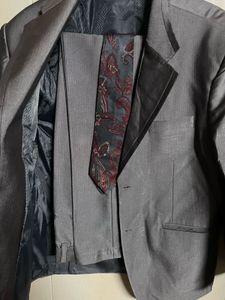 Men’s Classic Blazer Suit with Tie