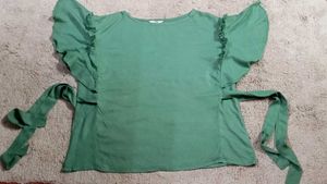 Sale 🛍️ 💰 Green Flutter Sleeve Top