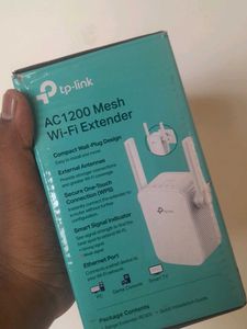 TP-LINK  AC1200 WIFI EXTENDER