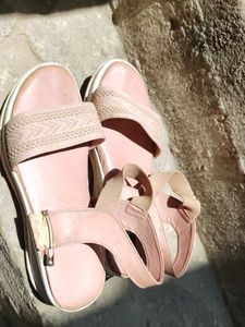 Women&#39;s Pink Sandals