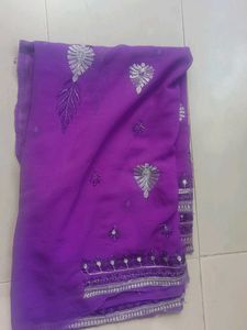 💜 Embroidered Saree